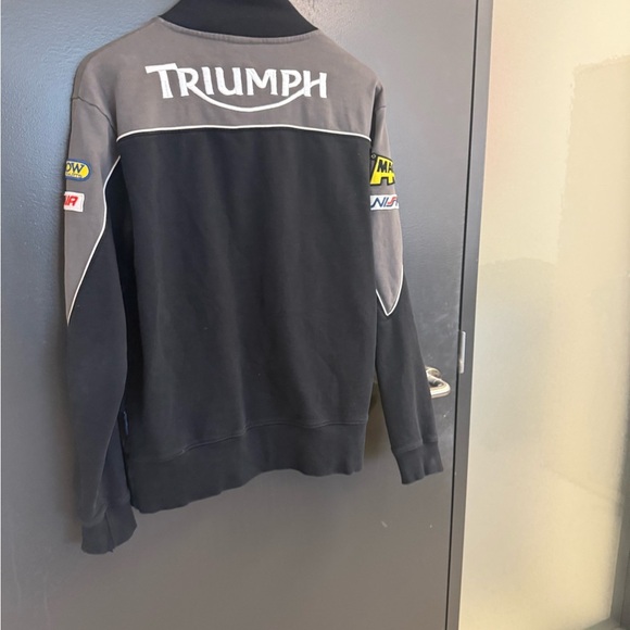 Triumph S Good used VINTAGE Black and Gray sweatshirt with jacket vibe patched - Picture 6 of 15